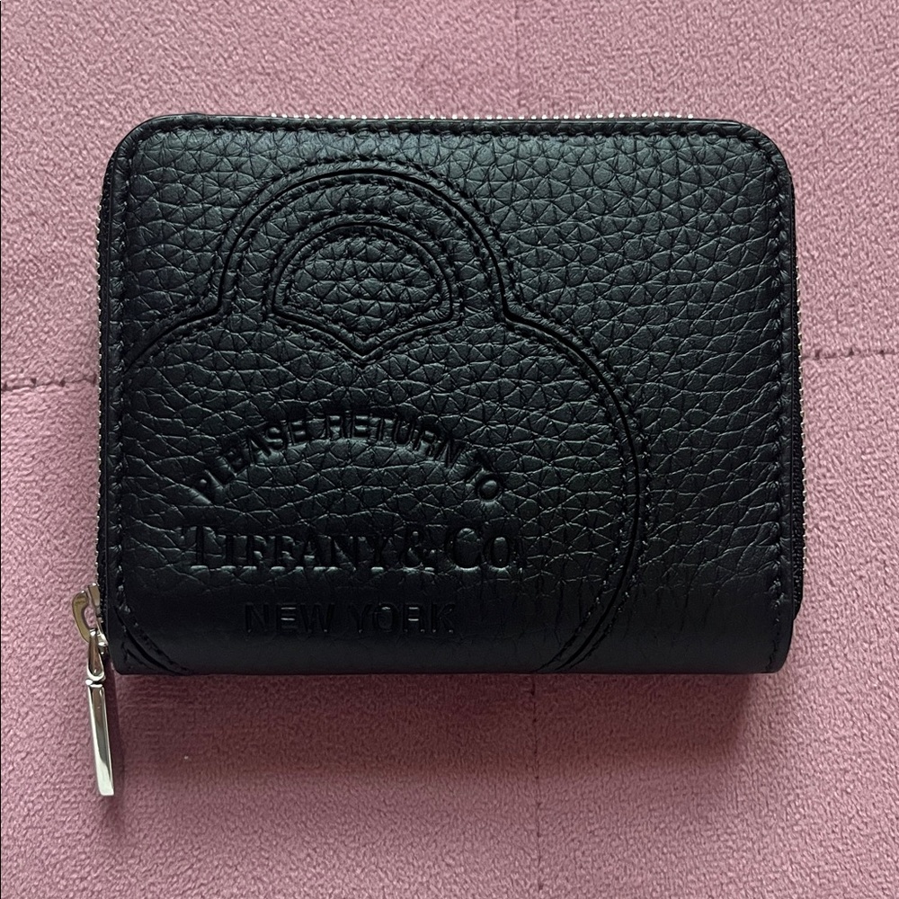 Tiffany & Co. black leather compact zip wallet